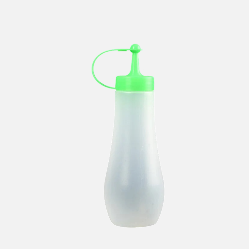 Bouteille souple avec couvercle coloré