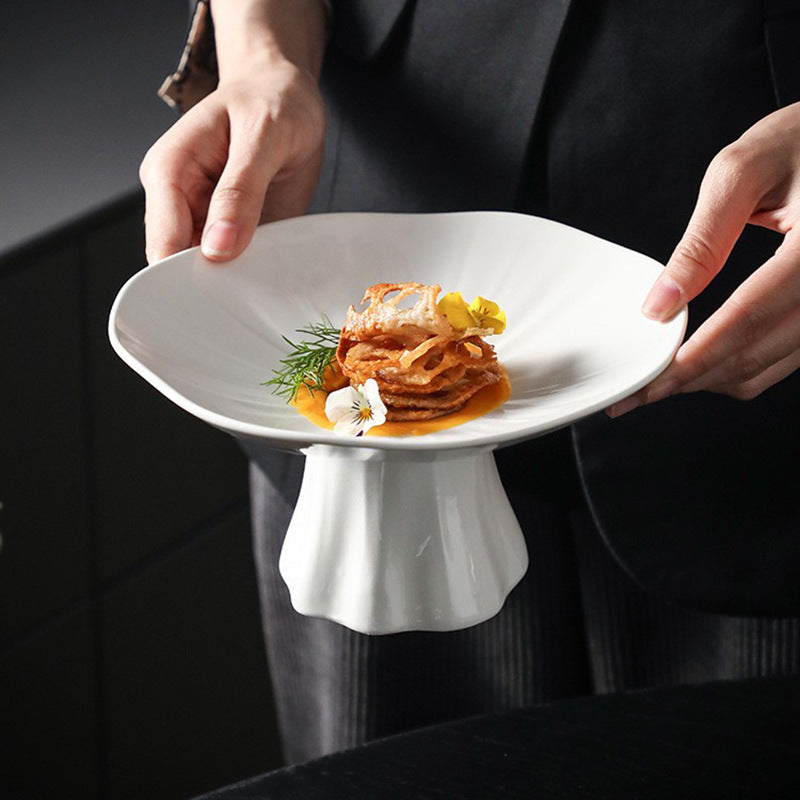 Assiette à champignons créative en céramique à pied haut